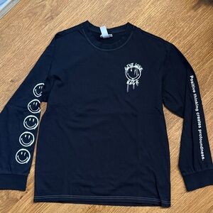 Smiley x H&M Black Graphic Long-Sleeve Tee with Smiley Motif